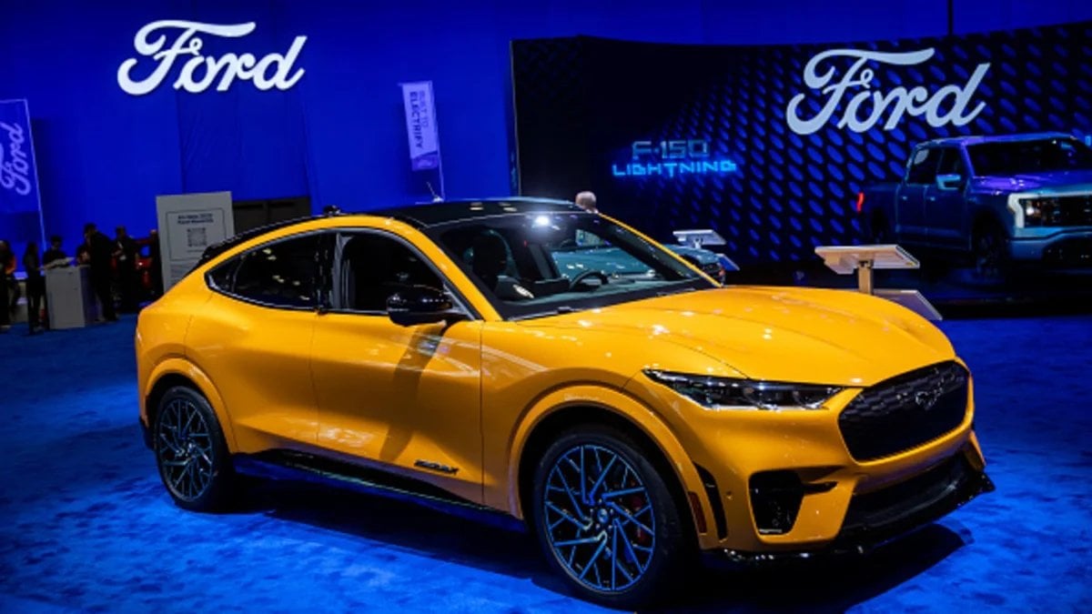 Ford, 2030’da Avrupa’da sadece elektrikli araç satma planını erteledi